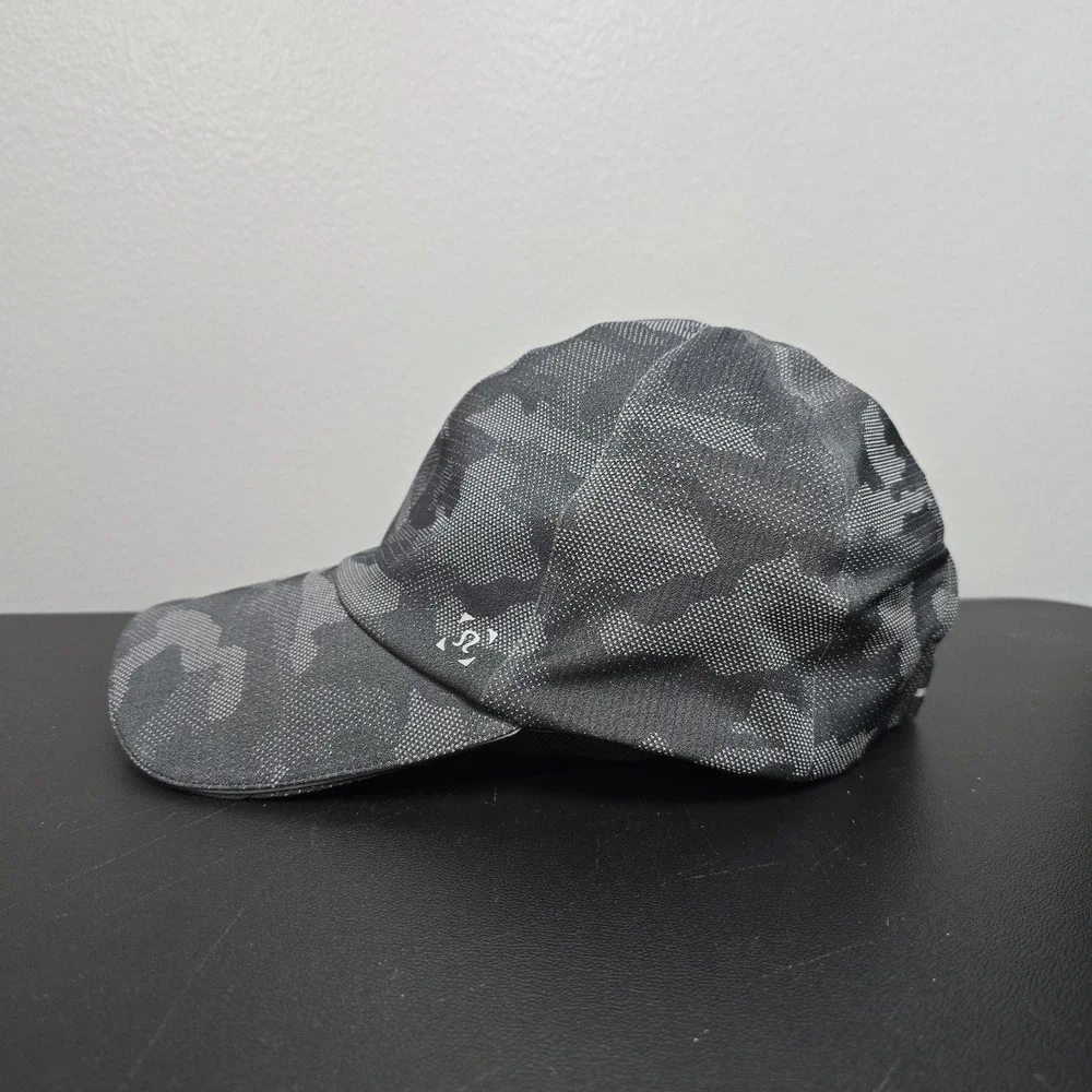 Lululemon Hat Cap Womens One Size Gray Camo Fast Free Run Reflective Performance